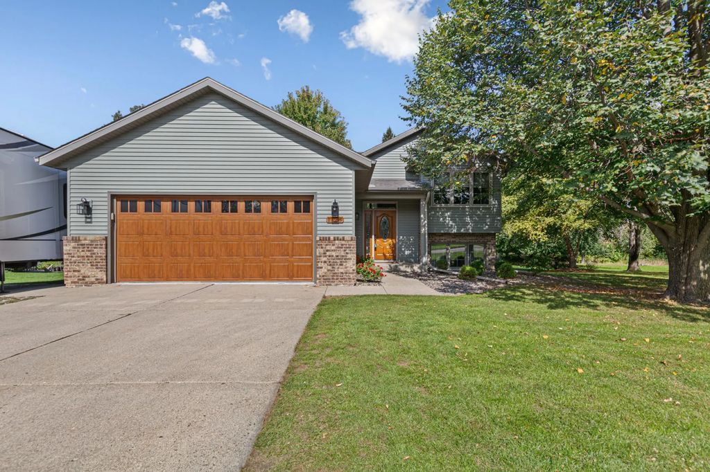 1728 Greenhaven Lane Ne, Owatonna