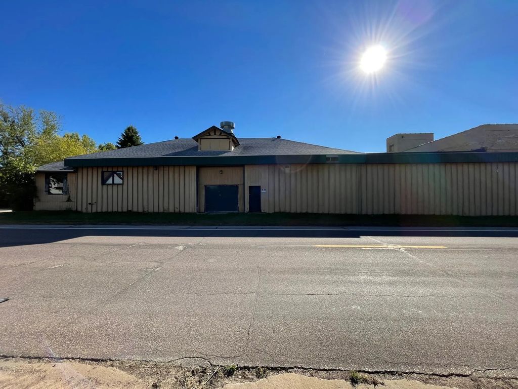 W321 W Menomonie Street, Elk Mound