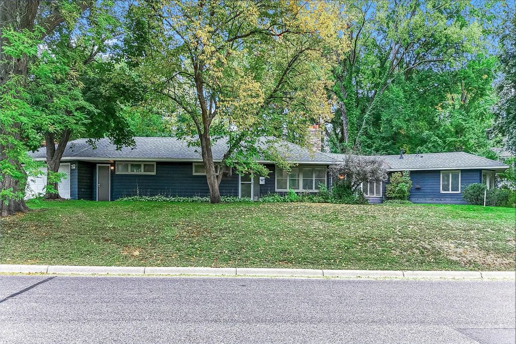 401 Turnpike Road, Golden Valley