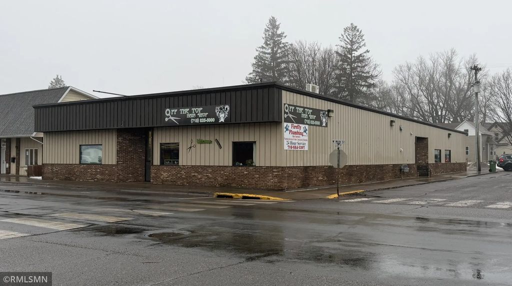 97 Main Street W, Milltown