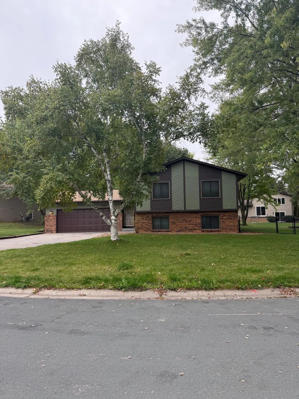 1980 Timber Wolf Trail N, Eagan