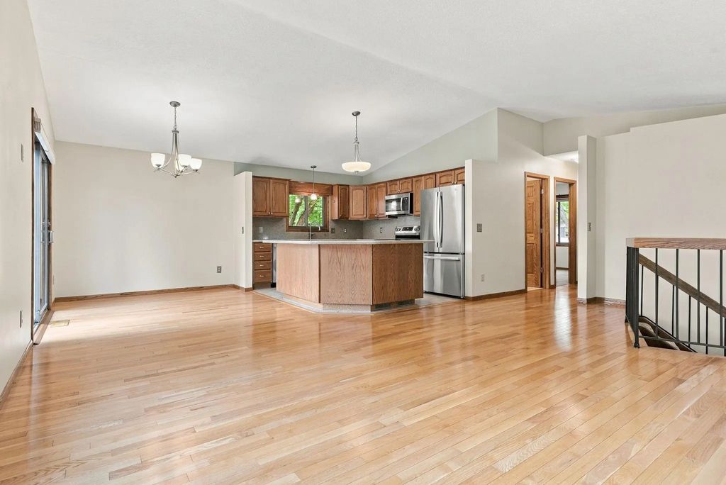 1980 Timber Wolf Trail N, Eagan