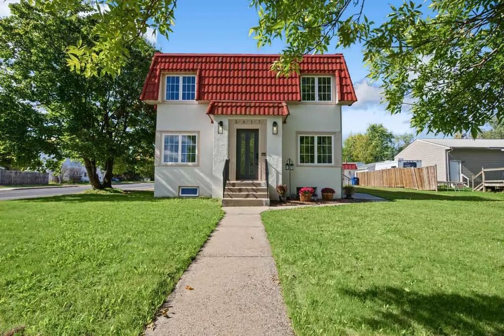 3617 2nd Avenue W, Hibbing