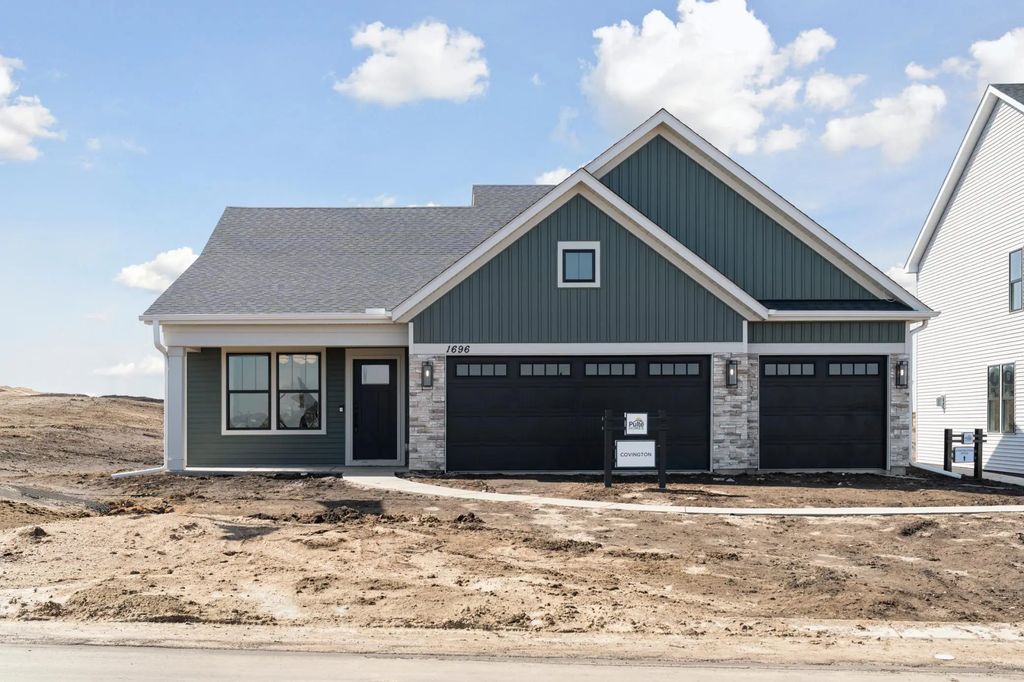 8828 63rd Street S, Cottage Grove