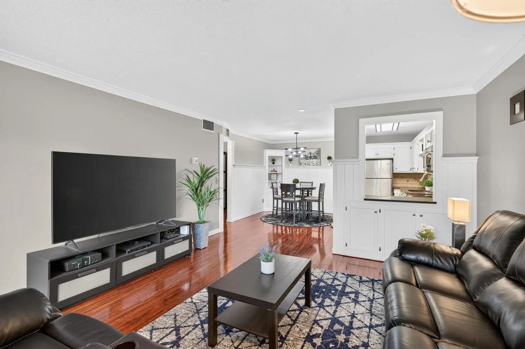 4100 Parklawn Avenue 104, Edina