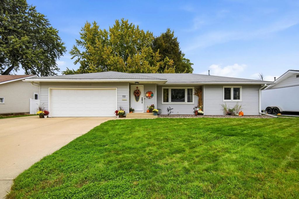 722 14th Street Ne, Owatonna
