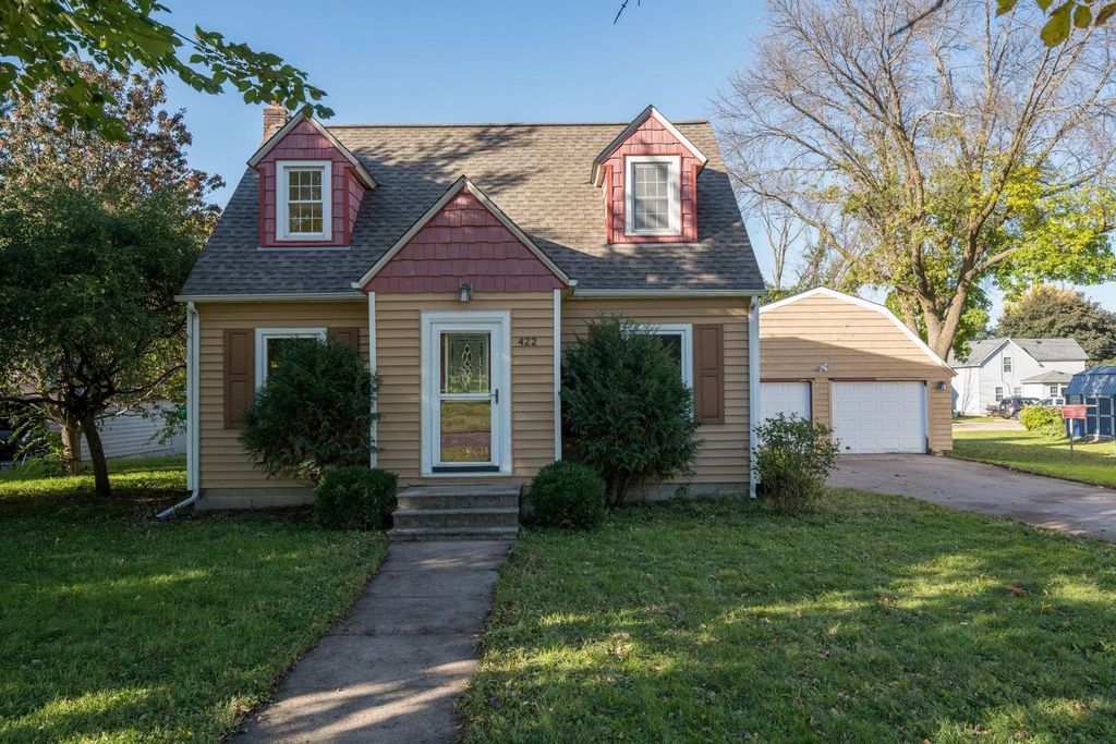 422 4th Street, Nicollet