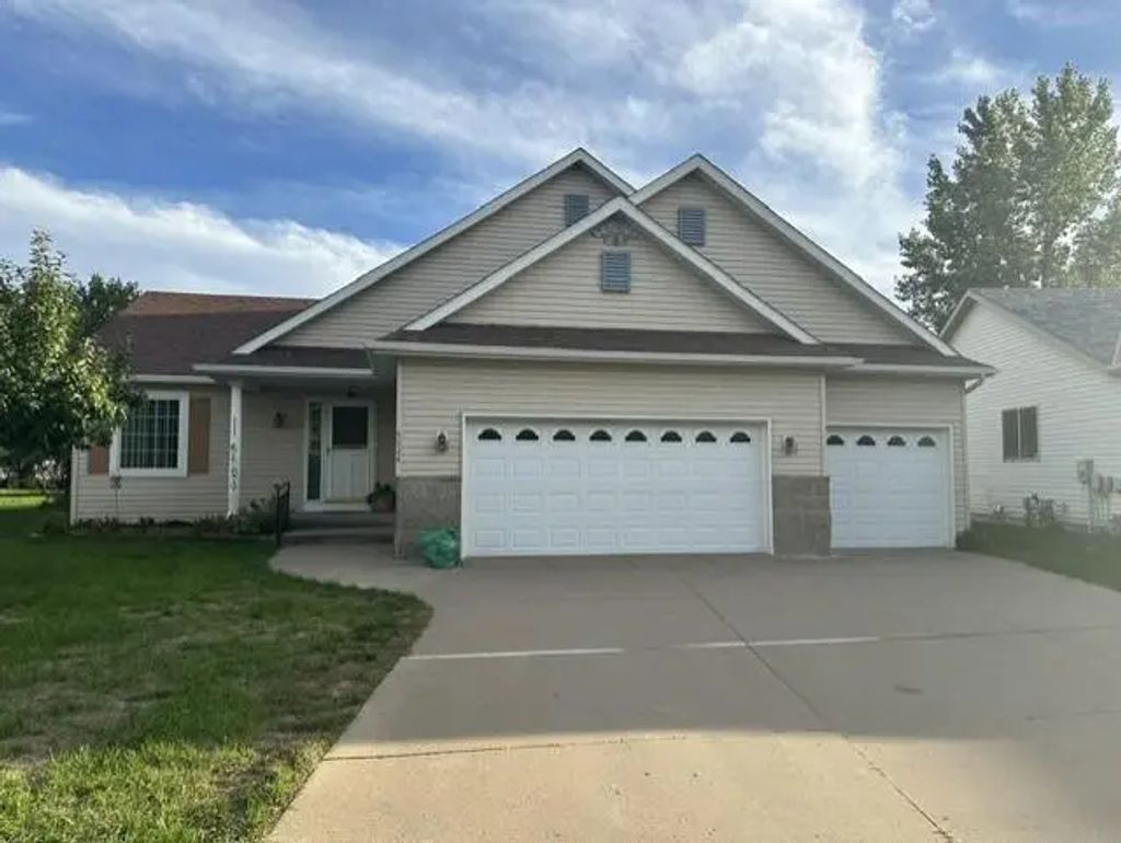 5524 Knollwood Drive, Saint Cloud