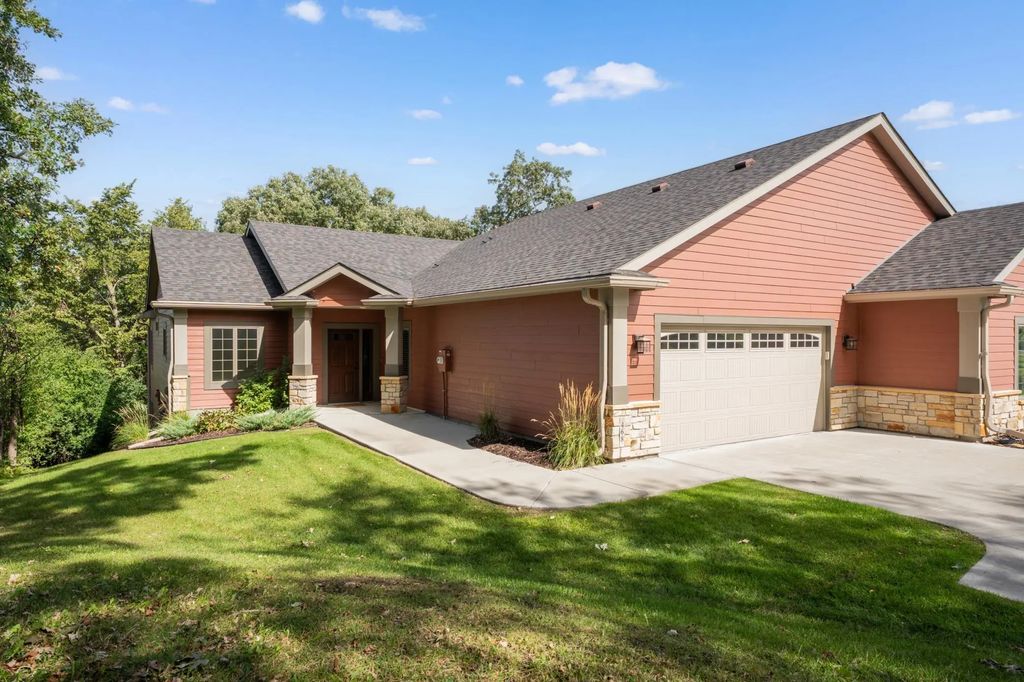 468 Panorama Circle Nw, Rochester