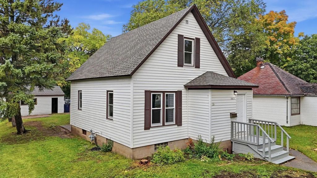 3813 3rd Avenue W, Hibbing