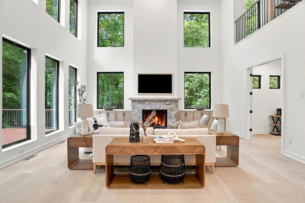 1426 Holdridge Circle, Wayzata