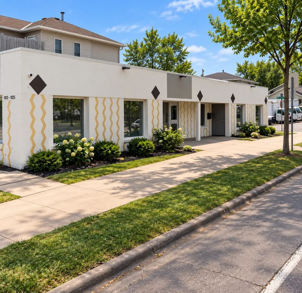 1819 Lowry Avenue N, Minneapolis