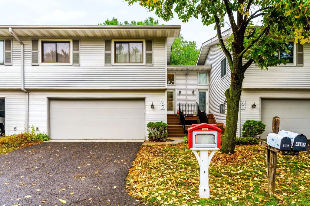 4164 Shirlee Lane S, Shoreview