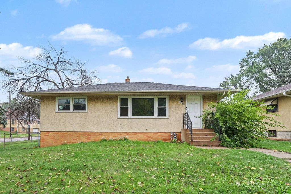 2147 Burns Avenue, Saint Paul