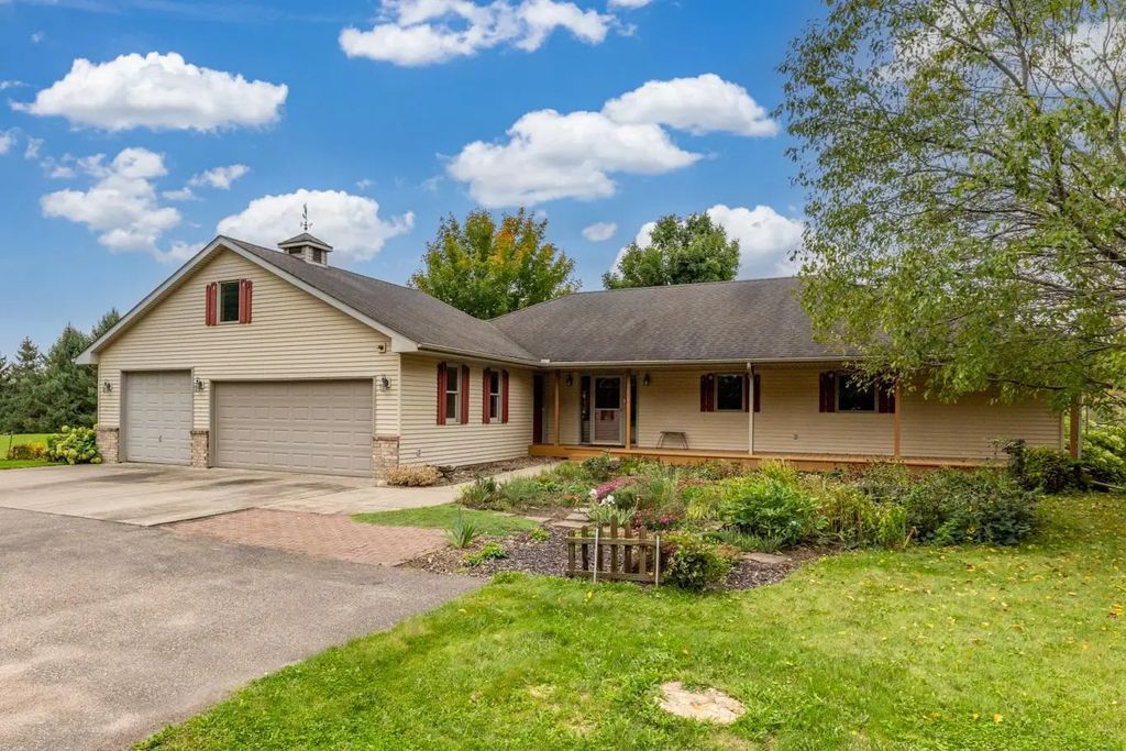 N7767 1185th Street, River Falls