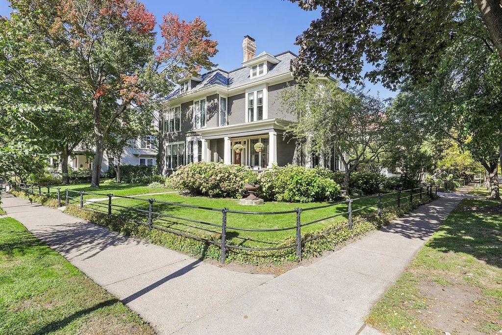 501 Portland Avenue, Saint Paul