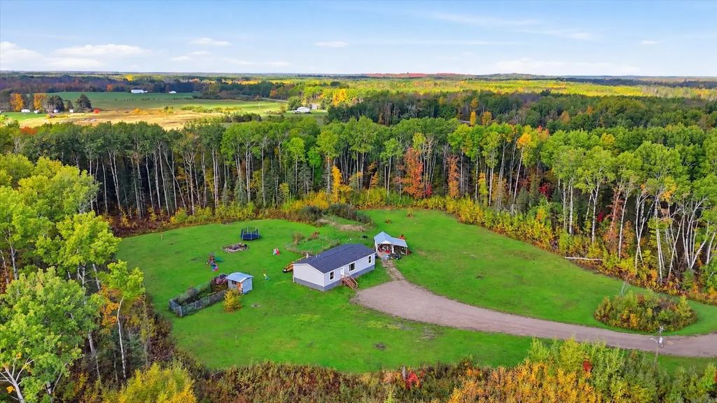 41255 County Road 19, Deer River
