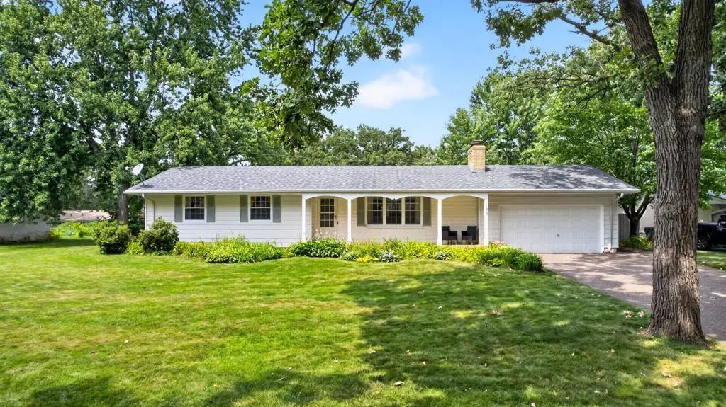 133 Craig Way Ne, Fridley