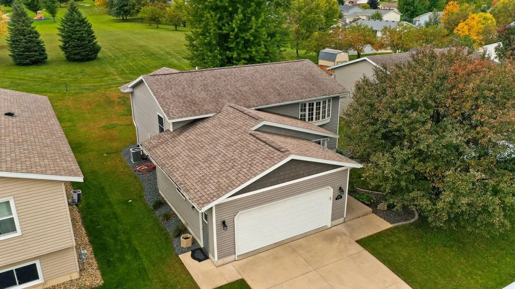 4640 Ruby Lane Nw, Rochester