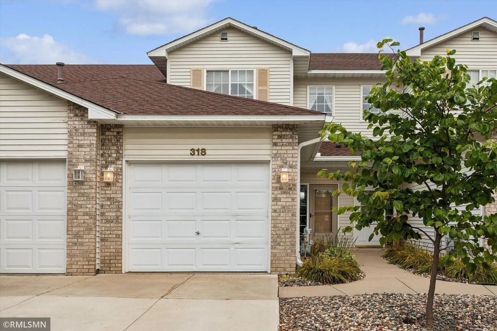 318 Archibald Lane, Dundas