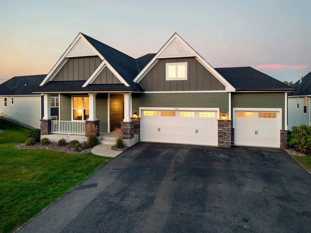 7381 Emily Circle, Lino Lakes