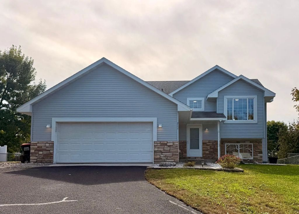 211 Dresden Alcove, Waverly
