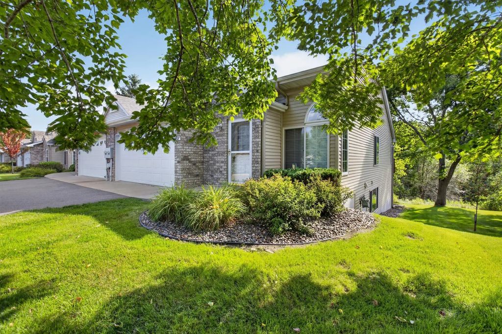 1007 N Rum River Drive, Princeton