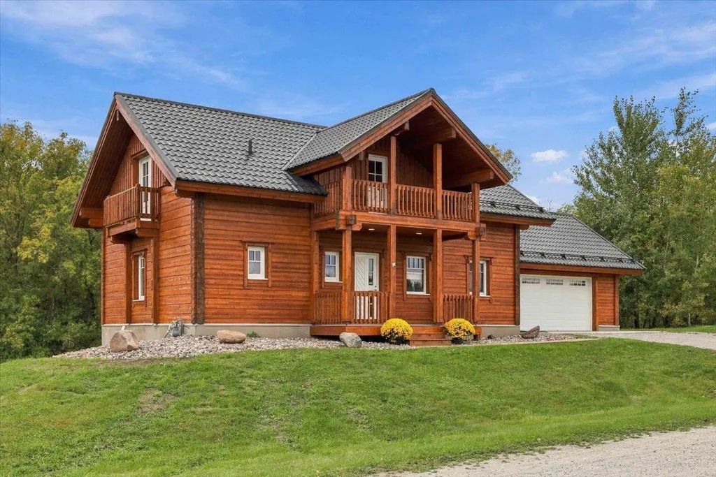 905 Eldris Way, Mora