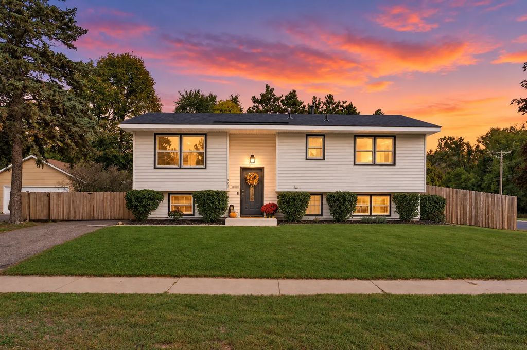 943 Blackoaks Lane, Anoka