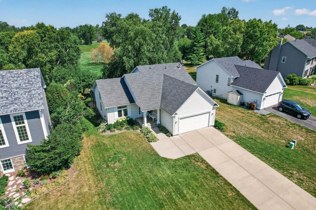 282 Cherry Hill Trail, Medina