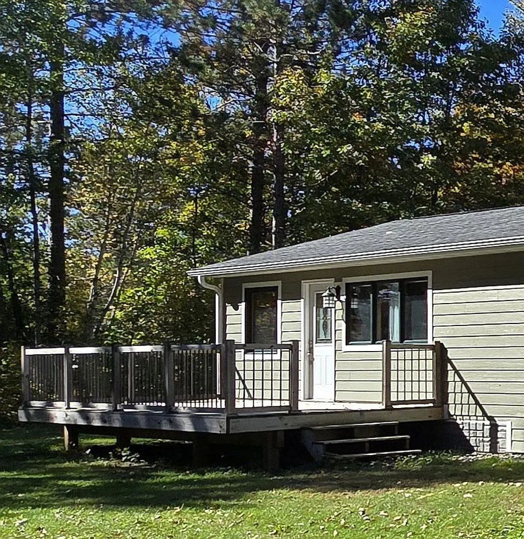 34335 Muskrat Road, Laporte