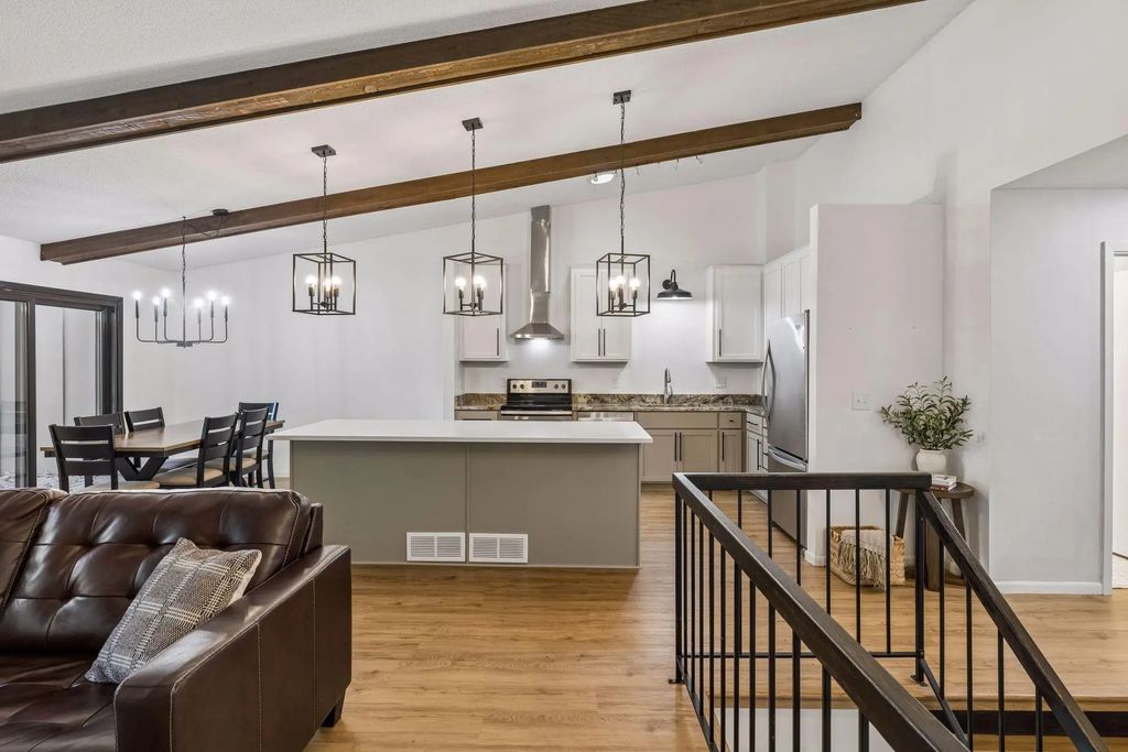 2677 Sumac Ridge, White Bear Lake