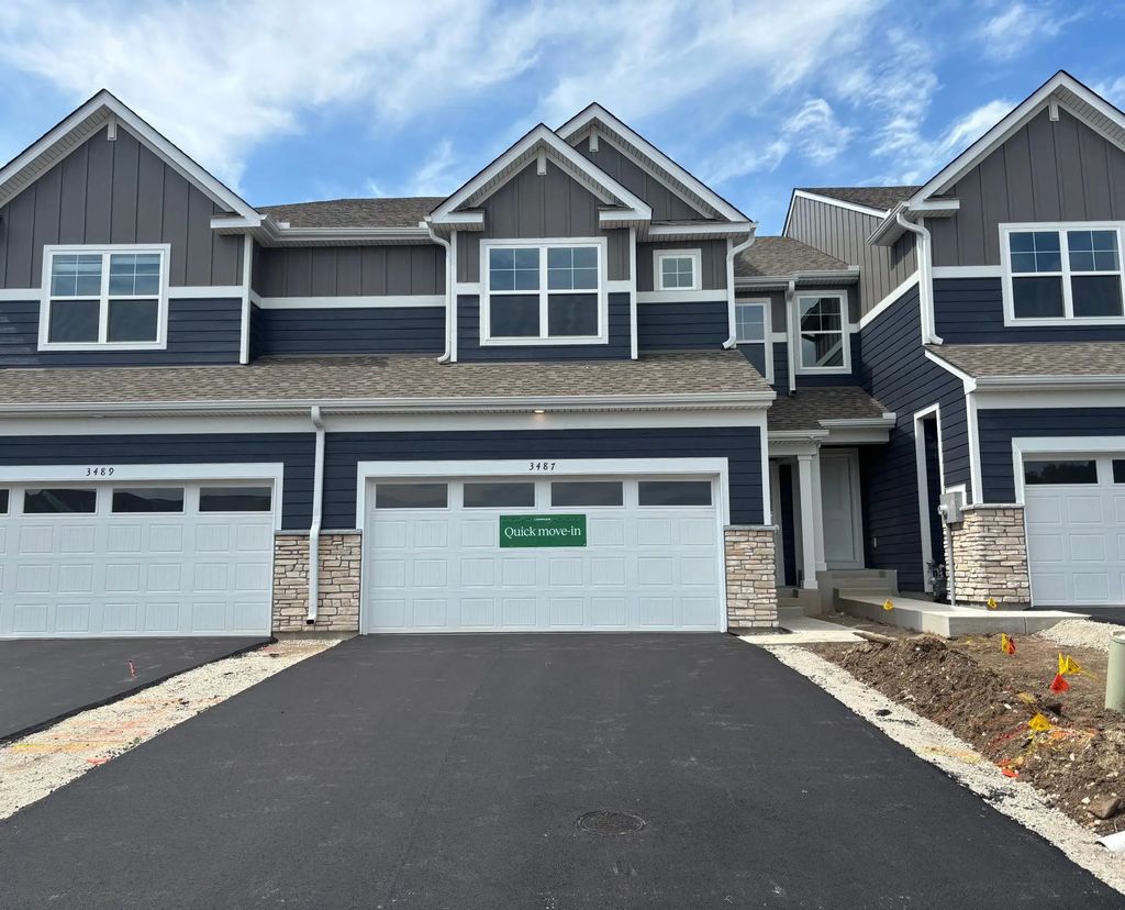 3487 Trails End Circle, Eagan