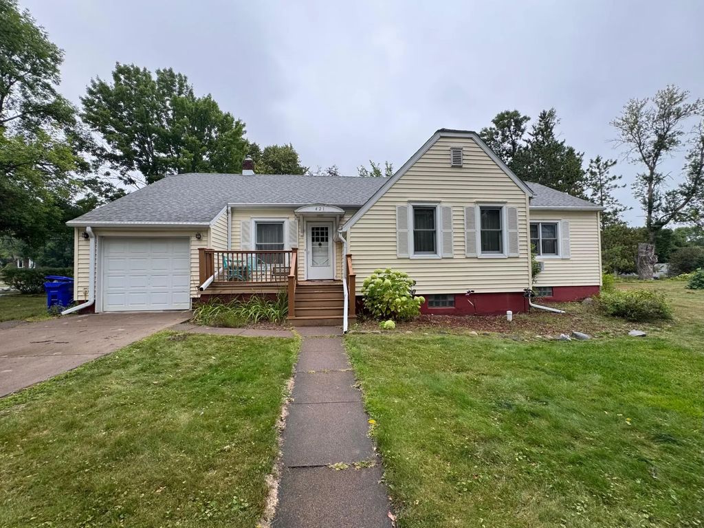 421 1st Street, Moose Lake