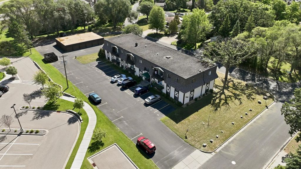 5284 Greenfield Avenue, Mounds View