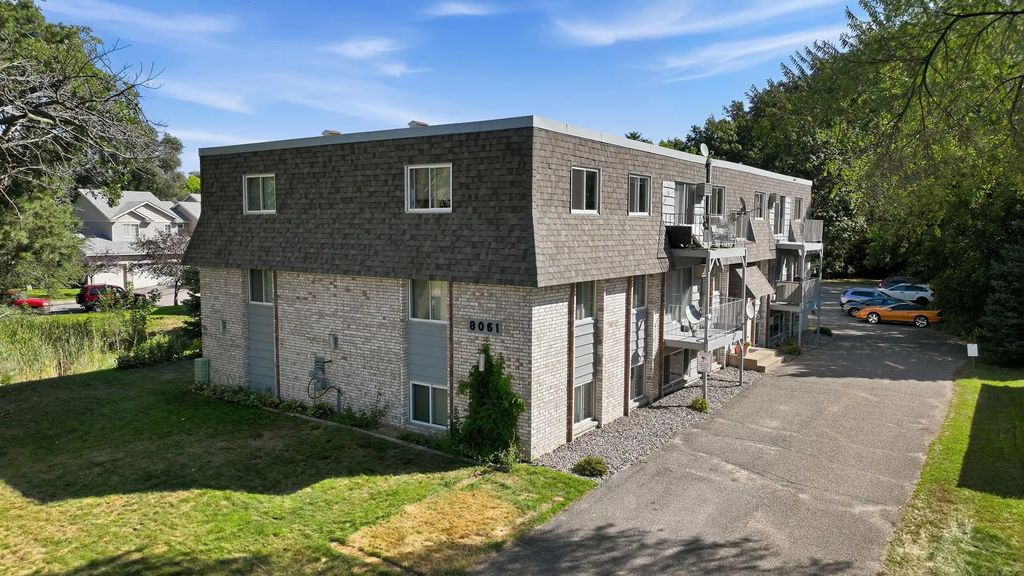 8061 Pleasant View Drive Ne, Spring Lake Park