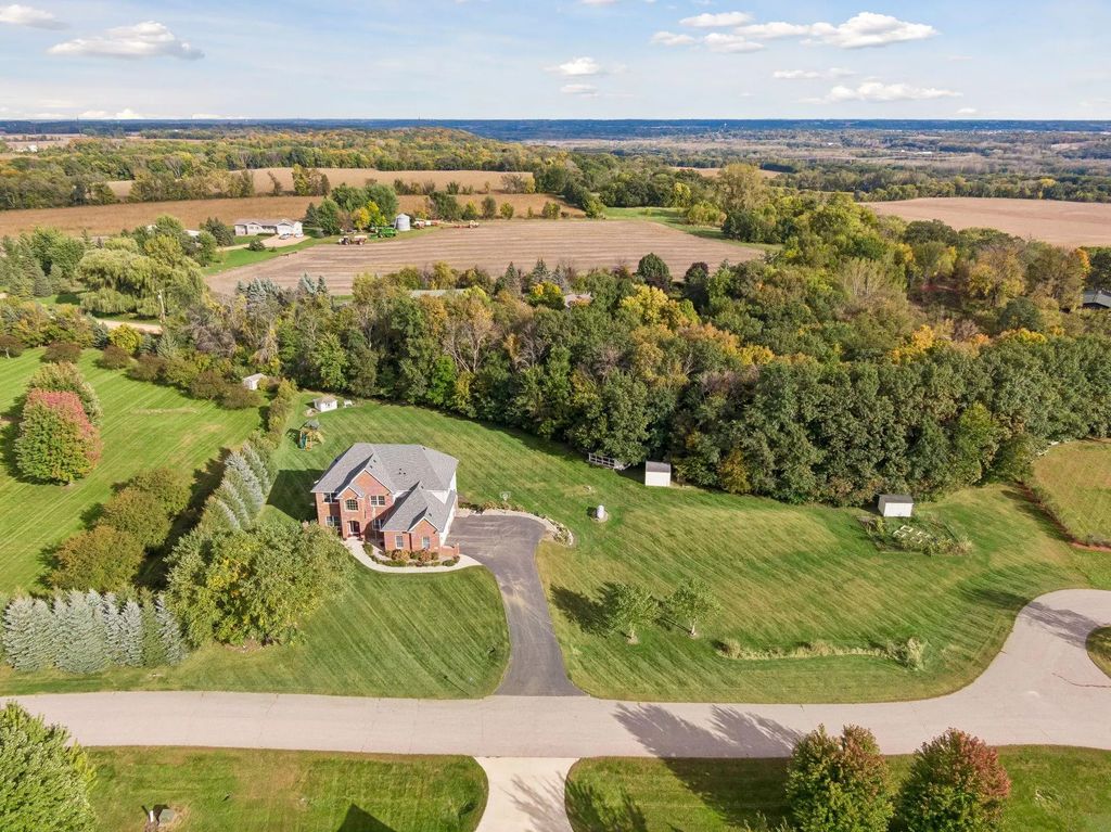 28245 Grandview Drive, Belle Plaine