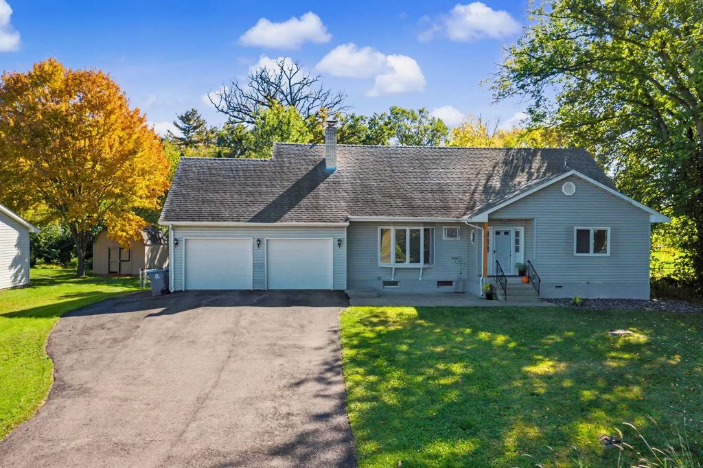 23895 Granada Avenue N, Forest Lake