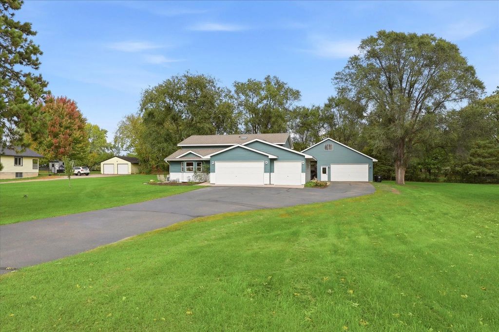 20720 187th Avenue Nw, Big Lake