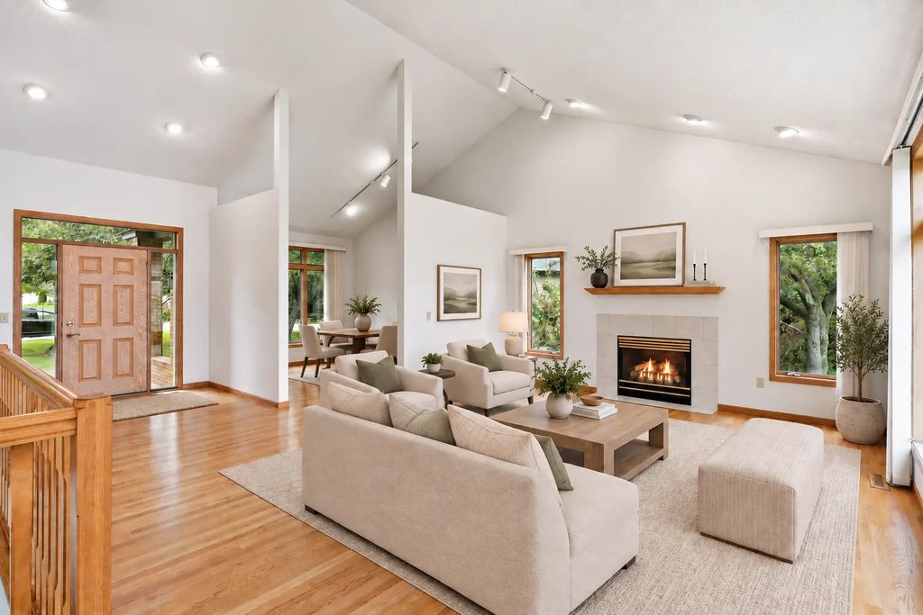 3200 Bent Tree Hills Drive, New Brighton