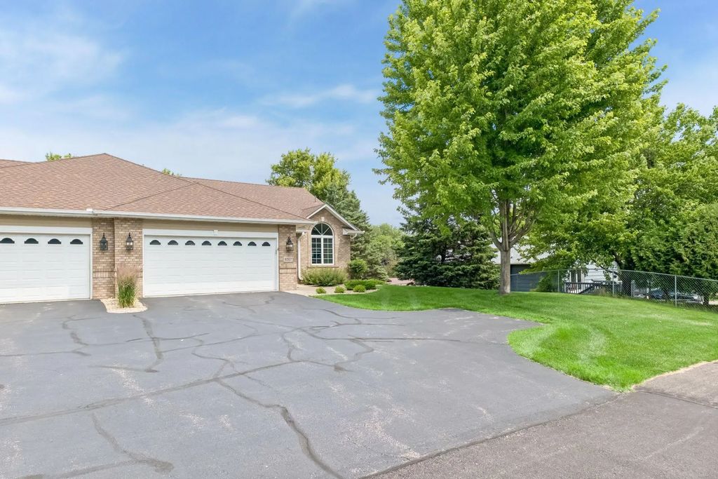 10327 165th Street W, Lakeville