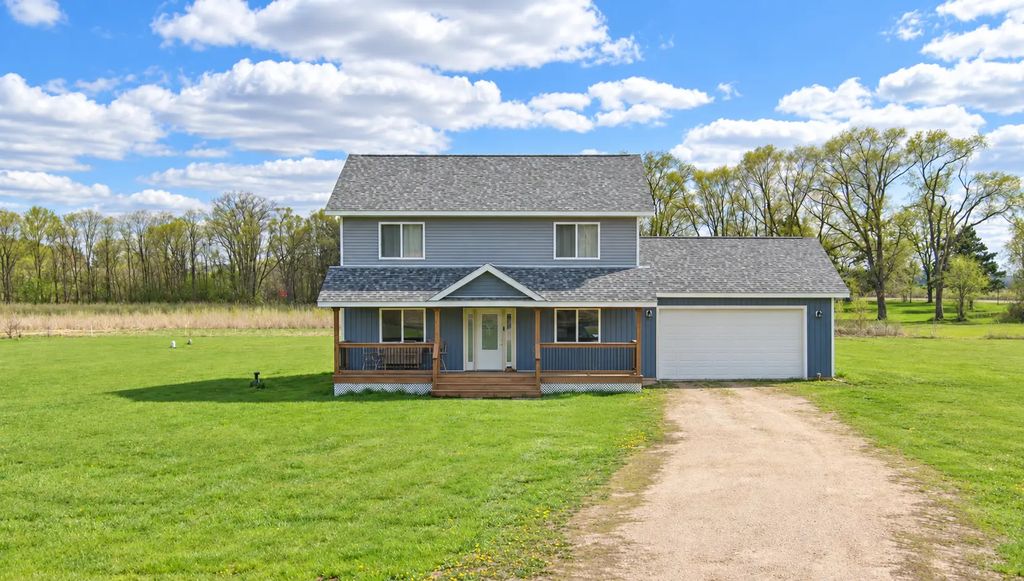 W7823 170th Avenue, Hager City
