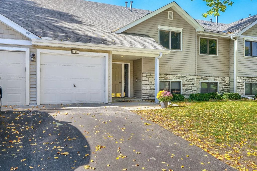 14411 Fairway Drive, Eden Prairie
