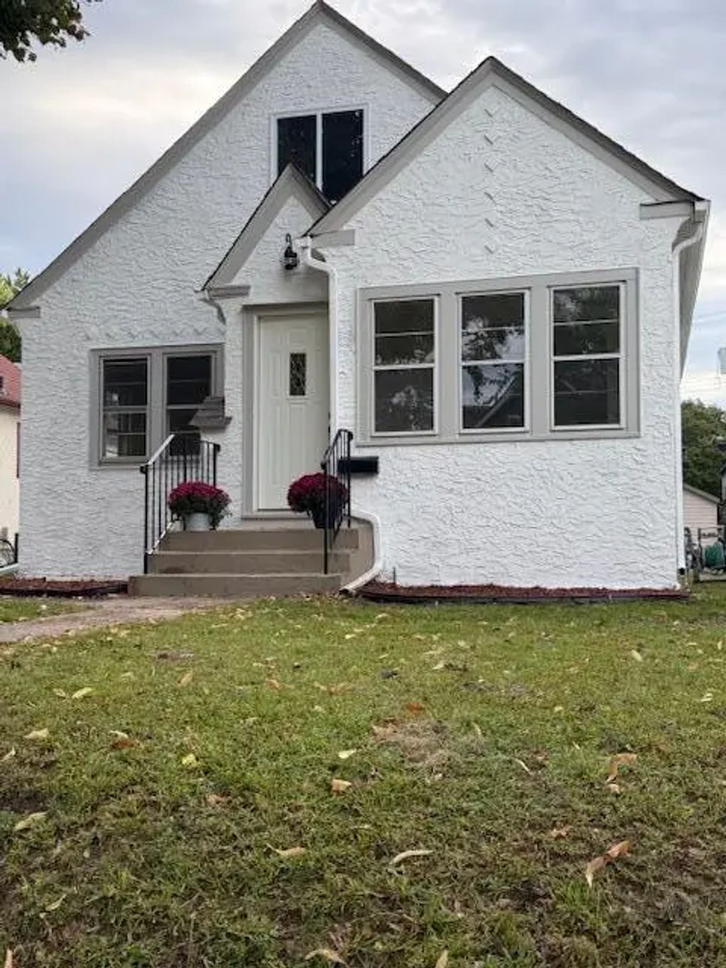 3841 29th Avenue S, Minneapolis