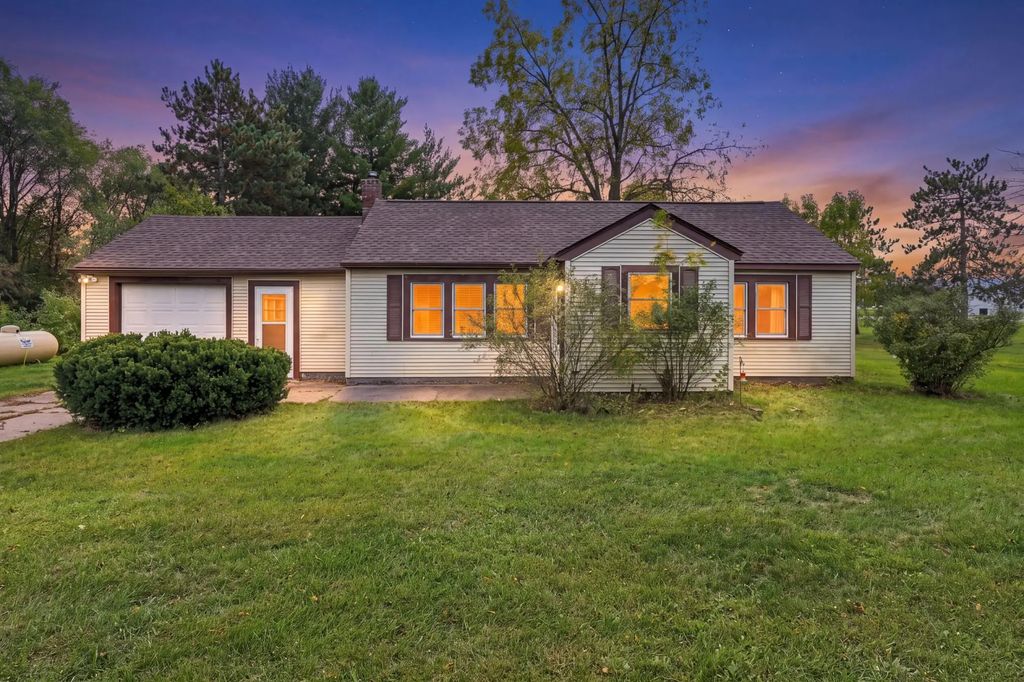 205 W South Avenue, Chippewa Falls