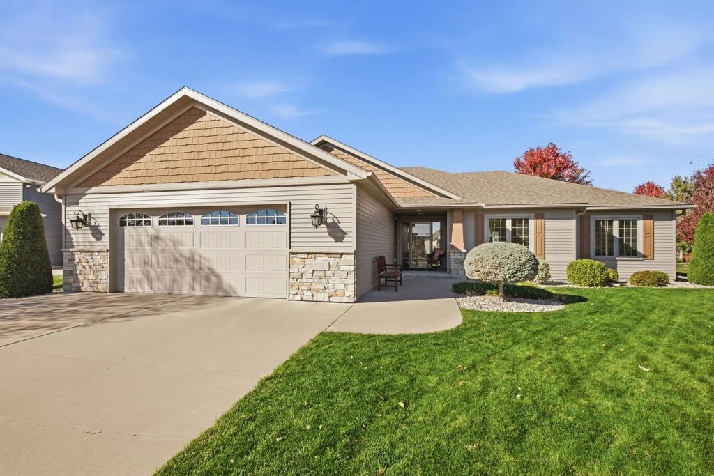 5723 Glenview Lane, Saint Cloud