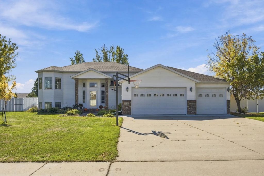433 Prescott Lane, West Fargo