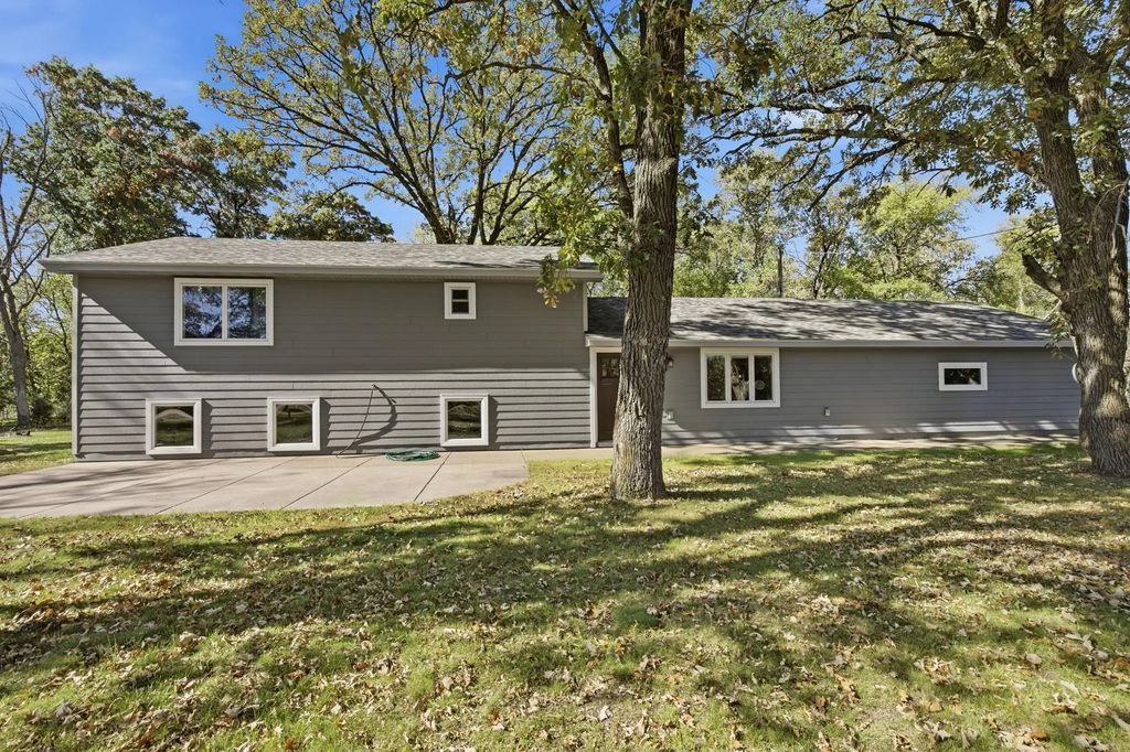 22200 County Road 43 Nw, Big Lake