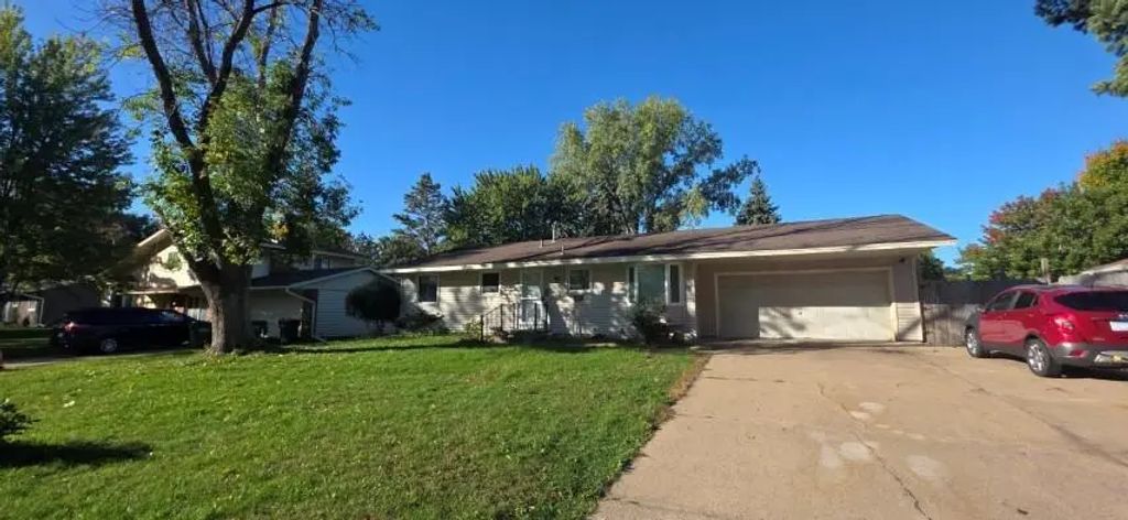 10240 Quinn Street Nw, Coon Rapids