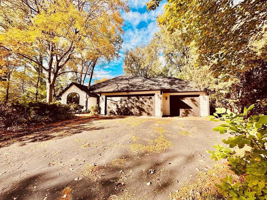 13505 Elkwood Drive, Apple Valley